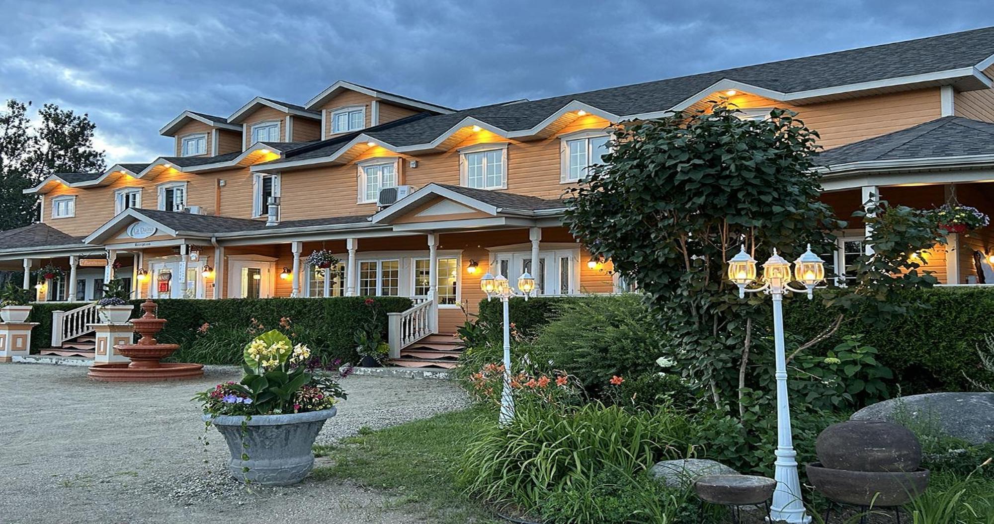 Auberge La Daina Baie-Saint-Paul Zewnętrze zdjęcie